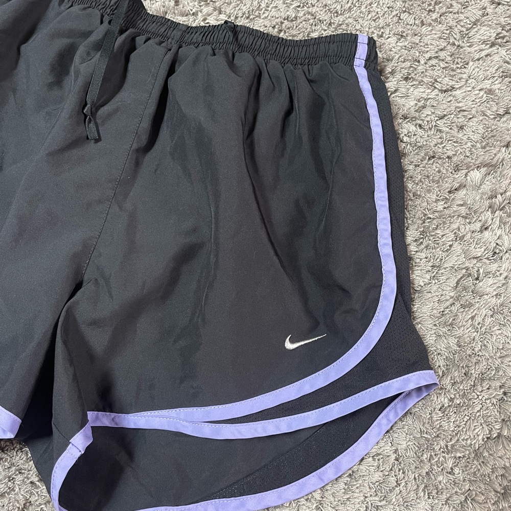 NIKE | Women’s Dri Fit Shorts - Picture 2 of 4